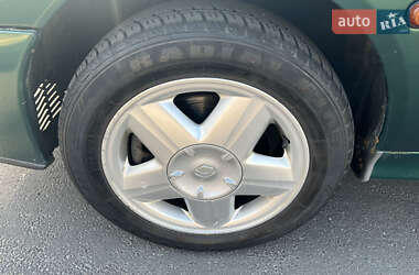 Хэтчбек Renault Megane 1999 в 