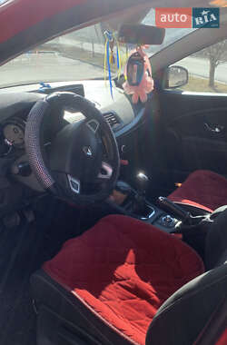 Хэтчбек Renault Megane 2012 в 