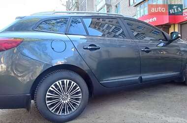 Универсал Renault Megane 2011 в 