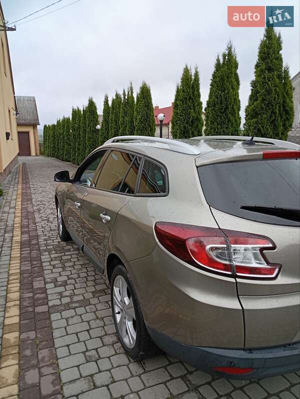 Универсал Renault Megane 2011 в Золочеве