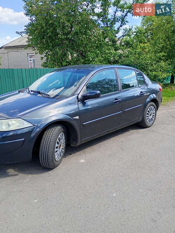 Седан Renault Megane 2007 в Новоархангельську