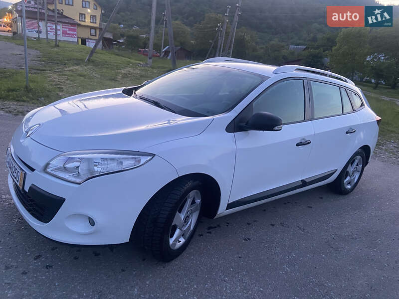 Универсал Renault Megane 2012 в Косове