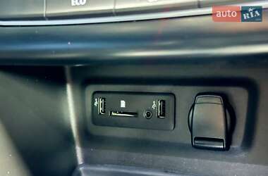Седан Renault Megane 2018 в 