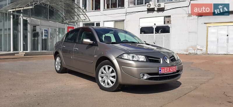 Седан Renault Megane 2009 в 