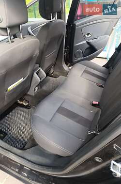 Универсал Renault Megane 2010 в 