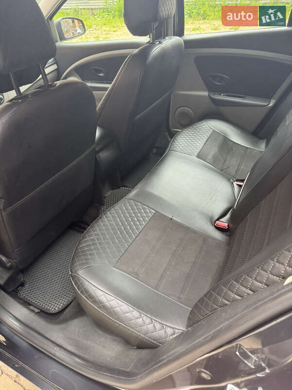 Хетчбек Renault Megane 2009 в Тернополі