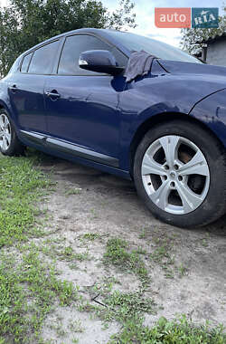 Хэтчбек Renault Megane 2009 в 
