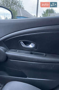 Хэтчбек Renault Megane 2009 в 