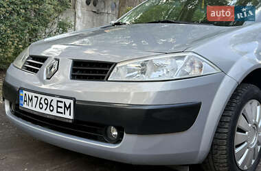 Хэтчбек Renault Megane 2003 в 