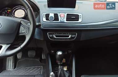 Хэтчбек Renault Megane 2010 в 