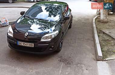 Хэтчбек Renault Megane 2010 в 