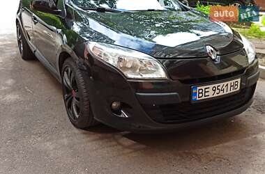Хэтчбек Renault Megane 2010 в 