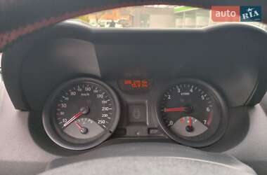Хэтчбек Renault Megane 2004 в 