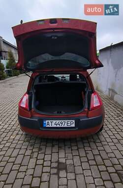 Хэтчбек Renault Megane 2004 в 