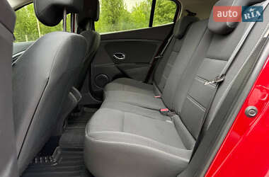 Хэтчбек Renault Megane 2014 в 