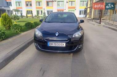 Хэтчбек Renault Megane 2012 в 