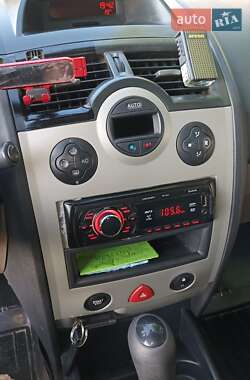 Хетчбек Renault Megane 2002 в 