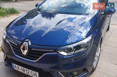 Хетчбек Renault Megane 2016 в 