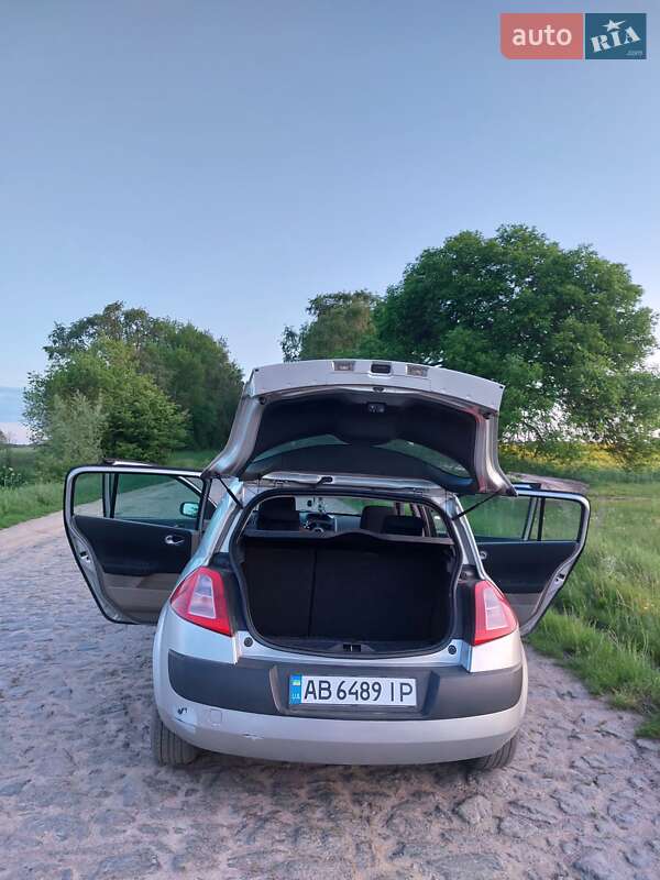 Хэтчбек Renault Megane 2005 в Литине