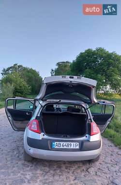 Хэтчбек Renault Megane 2005 в 