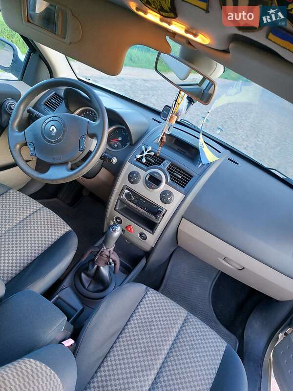 Хэтчбек Renault Megane 2005 в Литине