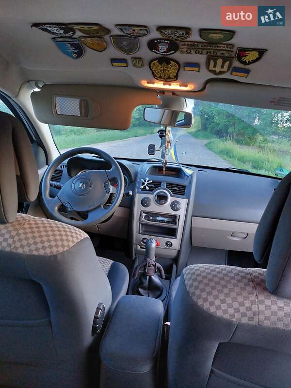 Хэтчбек Renault Megane 2005 в Литине