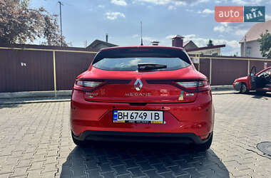 Хэтчбек Renault Megane 2017 в 