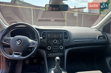 Хэтчбек Renault Megane 2017 в 