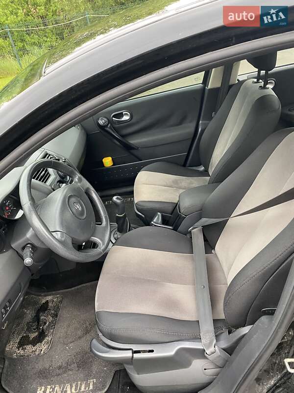 Седан Renault Megane 2006 в Дрогобичі фото 21 Седан Renault Megane 2006 в Дрогобичі