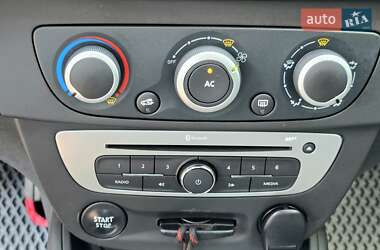 Хетчбек Renault Megane 2014 в 