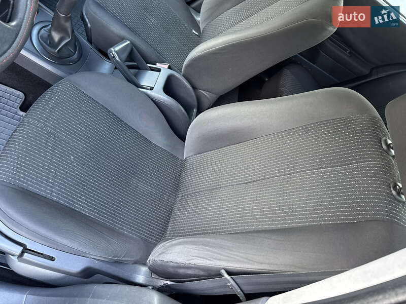 Седан Renault Megane 2004 в Запоріжжі