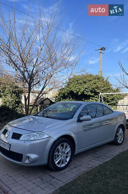 Кабриолет Renault Megane 2004 в 