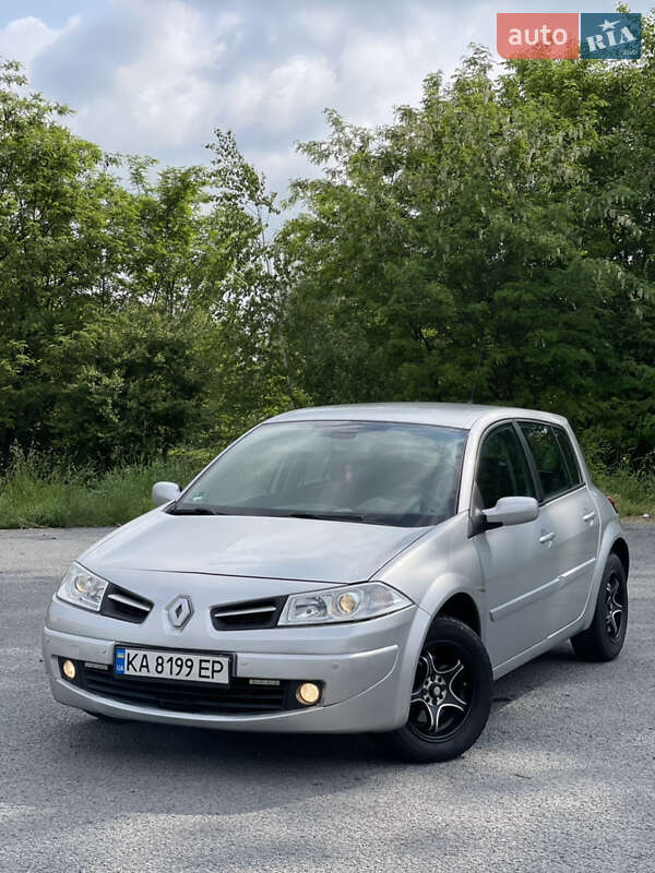Хэтчбек Renault Megane 2008 в 