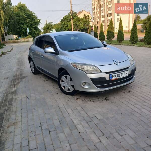 Хетчбек Renault Megane 2009 в Березному фото 3 Хетчбек Renault Megane 2009 в Березному