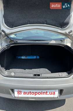Седан Renault Megane 2005 в 