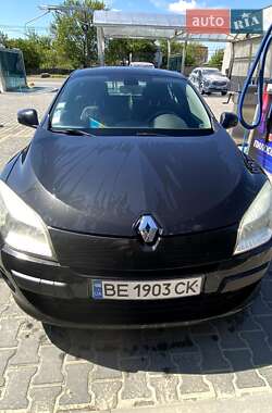 Хэтчбек Renault Megane 2009 в 