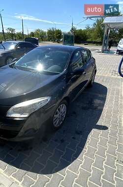 Хэтчбек Renault Megane 2009 в 