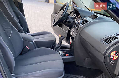 Универсал Renault Megane 2005 в 