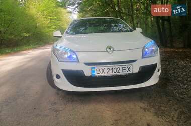 Хетчбек Renault Megane 2011 в 