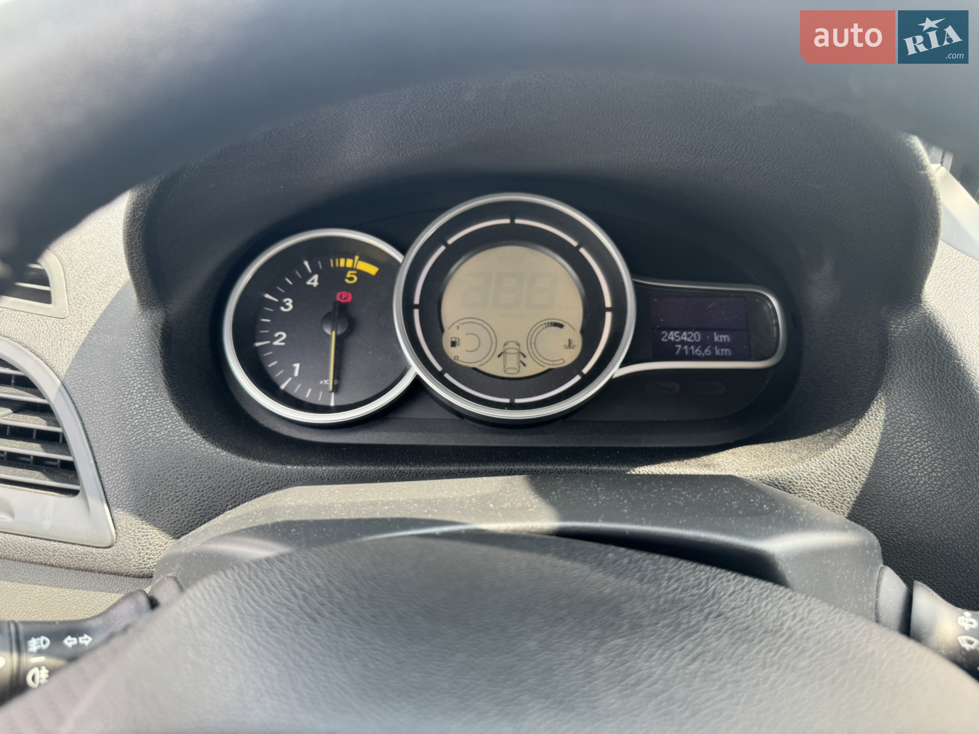 2012 Renault Megane - мініатюра 14
