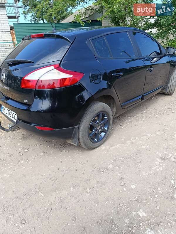 Хетчбек Renault Megane 2014 в П'ятихатках