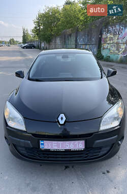 Хэтчбек Renault Megane 2009 в 