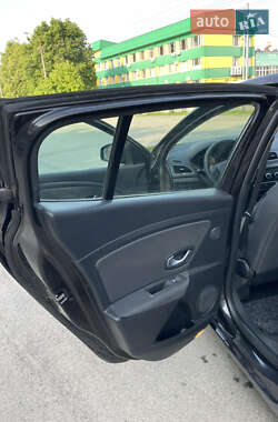 Хэтчбек Renault Megane 2009 в 
