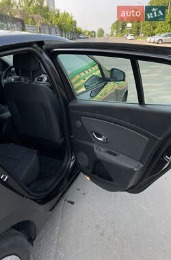 Хэтчбек Renault Megane 2009 в 