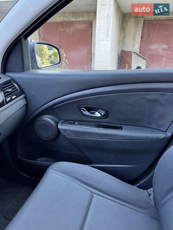 Хетчбек Renault Megane 2012 в Кам'янець-Подільському