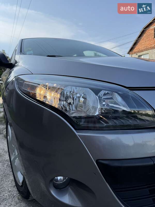 Хетчбек Renault Megane 2012 в Кам'янець-Подільському