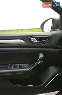 Седан Renault Megane 2017 в 