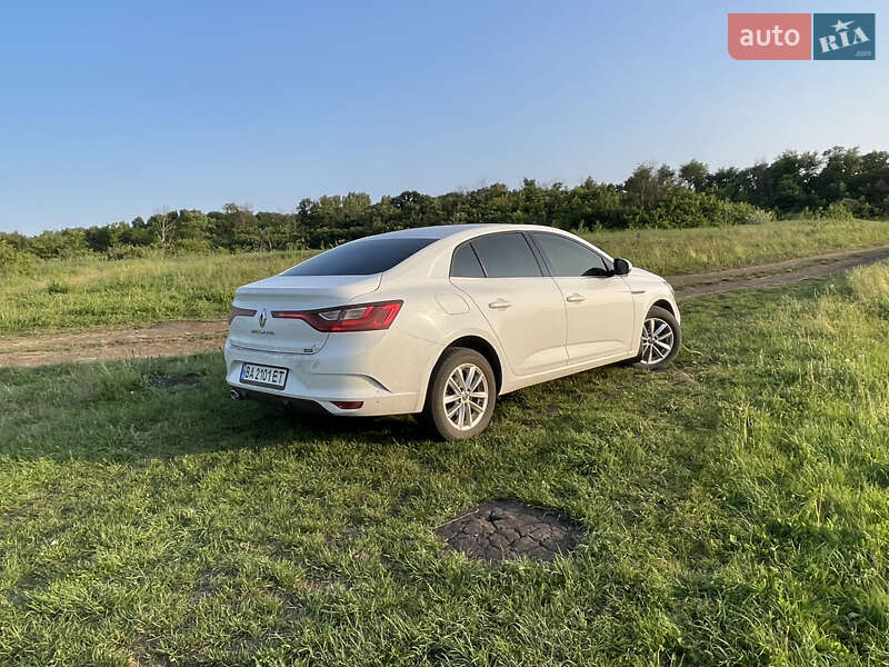 Седан Renault Megane 2017 в Новоукраинке
