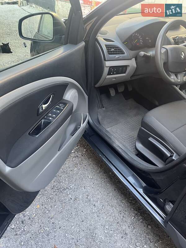 Хетчбек Renault Megane 2012 в Дніпрі