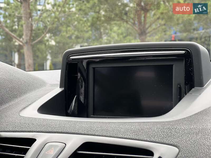 Универсал Renault Megane 2015 в Ровно фото 18 Универсал Renault Megane 2015 в Ровно